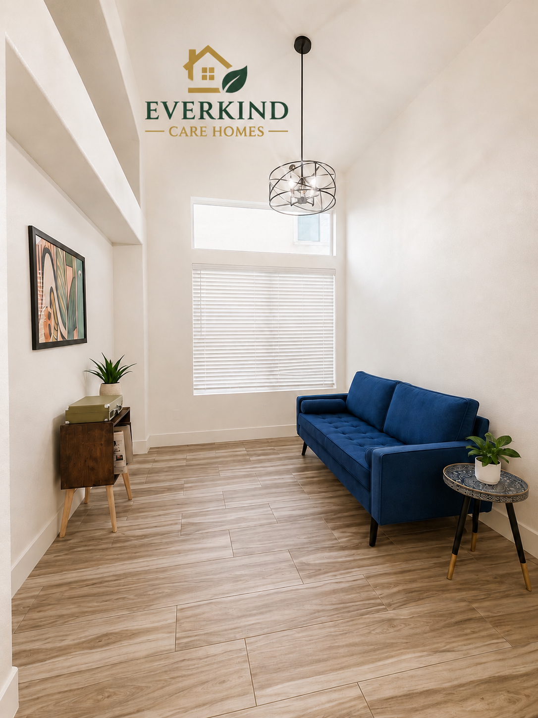 Comfortable lounge area at Everkind Care Homes residential assisted living